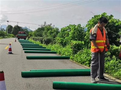 波形梁护栏-省道国道公路4米/2米间距B级热镀锌波形护栏